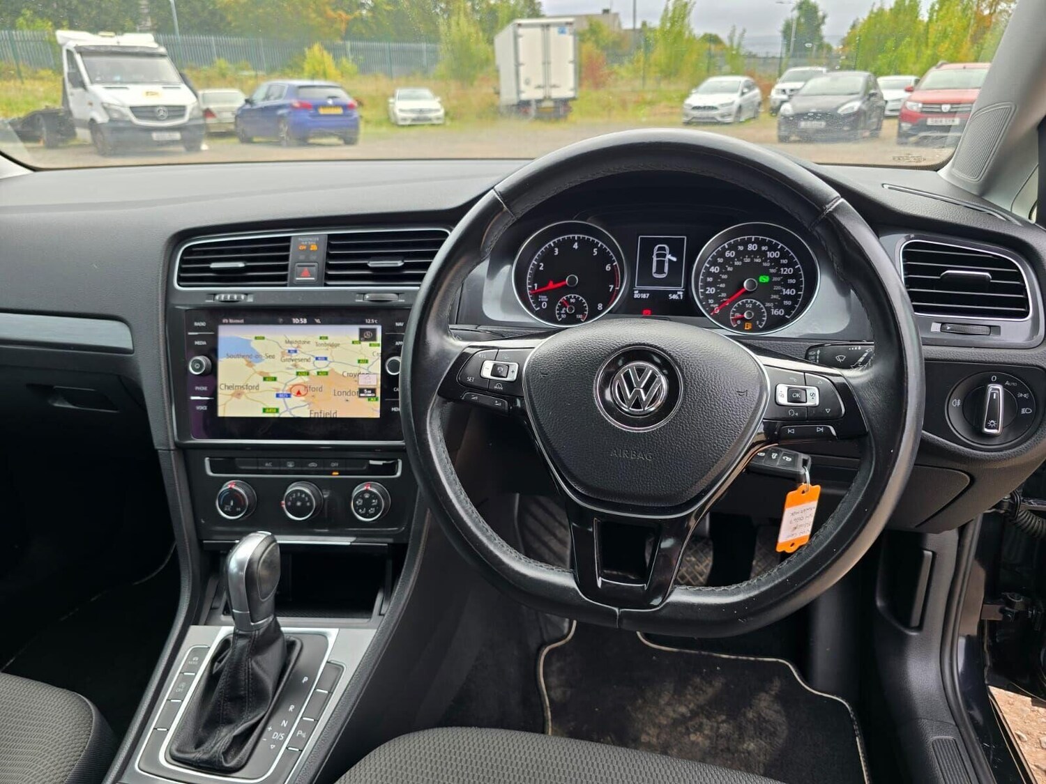 Used Volkswagen Golf 2017 for sale - 76030109: Photo 42