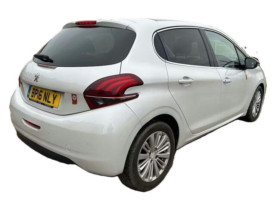 Used Peugeot 208 2016 for sale - 77628900: Photo 4