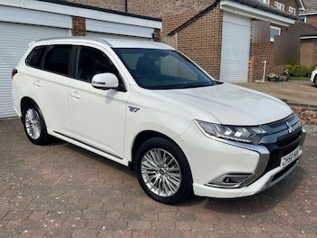 Mitsubishi - Outlander