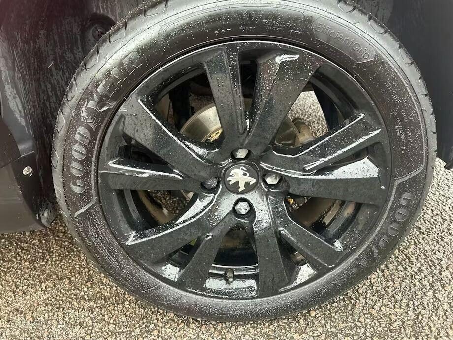 Used Peugeot 2008 2017 for sale - 76985211: Photo 10