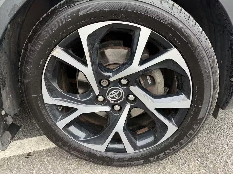 Used Toyota C-HR 2017 for sale - 77628891: Photo 9