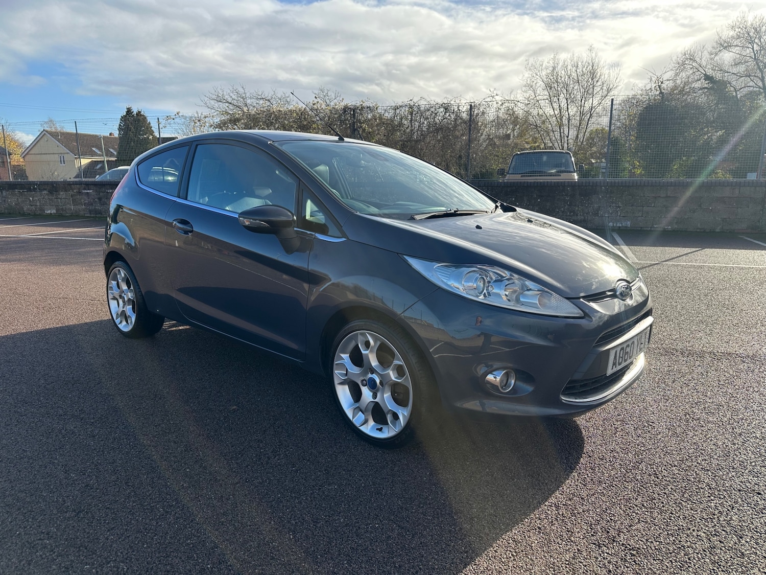 Used Ford Fiesta 2010 for sale - 76624800: Photo 11