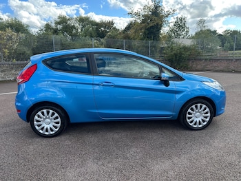 Used Ford Fiesta 2010 for sale - 75897771: Photo