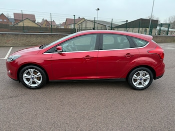 Used Ford Focus 2011 for sale - 77385392: Photo