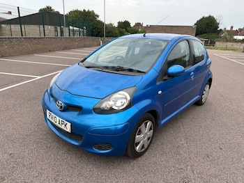 Used Toyota AYGO 2010 for sale - 75988094: Photo