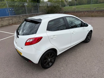 Used Mazda Mazda2 2014 for sale - 78290124: Photo
