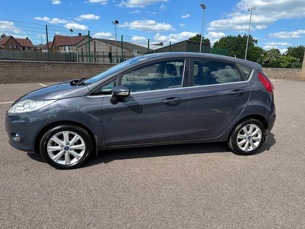 Used Ford Fiesta 2011 for sale - 74757005: Photo 11