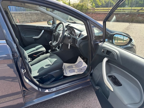 Used Ford Fiesta 2011 for sale - 74757005: Photo 16