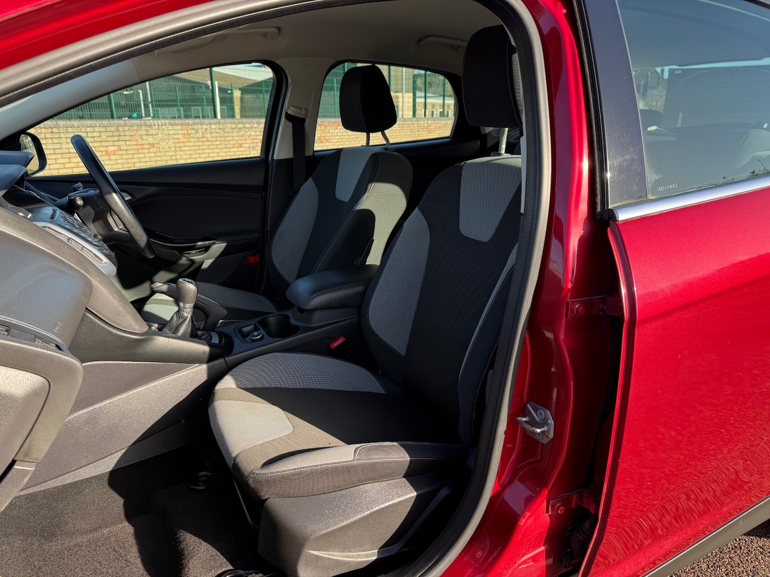 Used Ford Focus 2011 for sale - 77604934: Photo 16