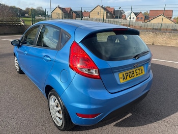 Used Ford Fiesta 2009 for sale - 76449766: Photo