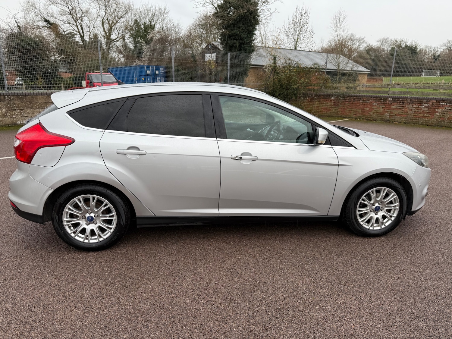 Used Ford Focus 2011 for sale - 76963596: Photo 5