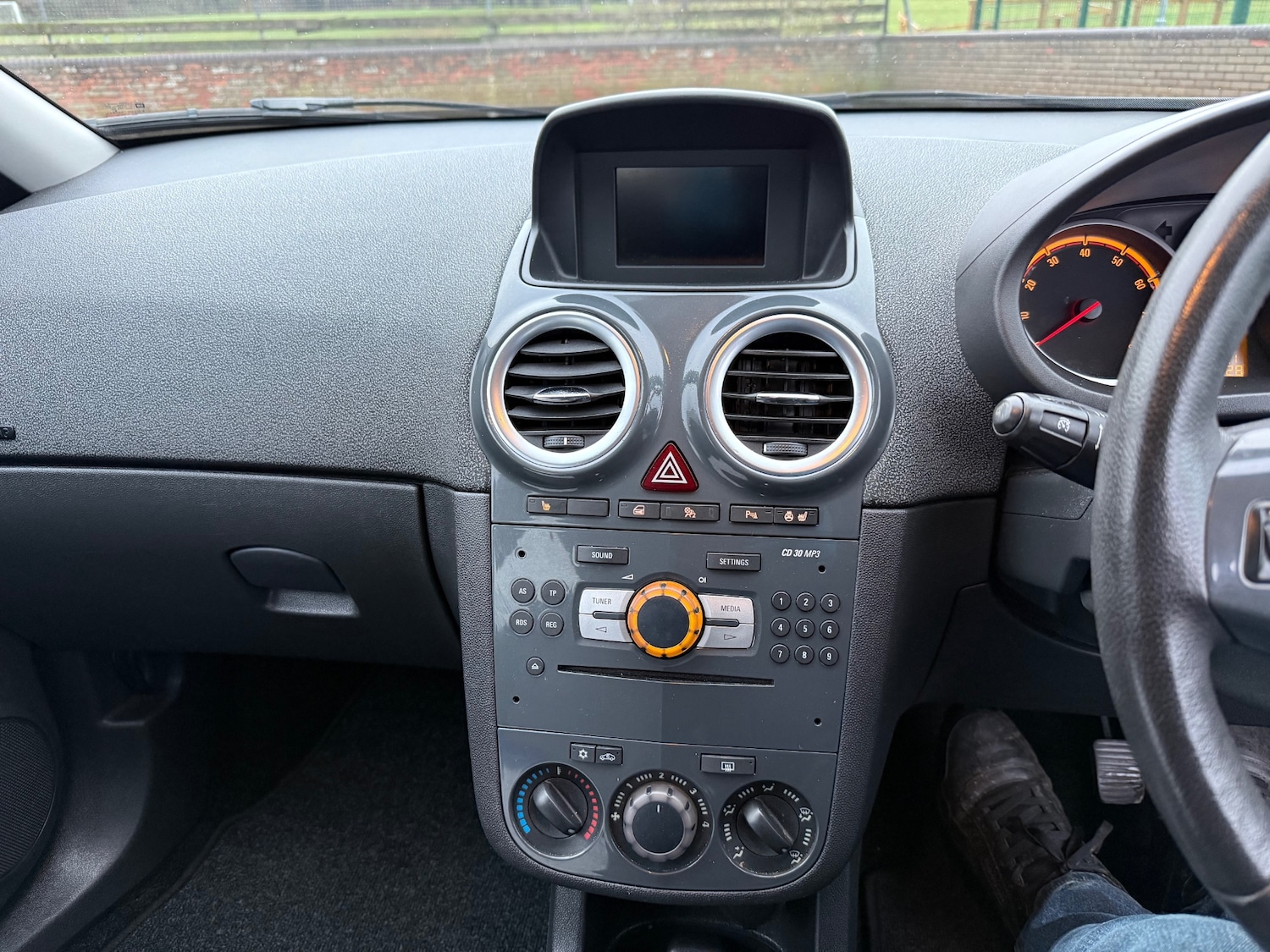 Used Vauxhall Corsa 2012 for sale - 77162439: Photo 15