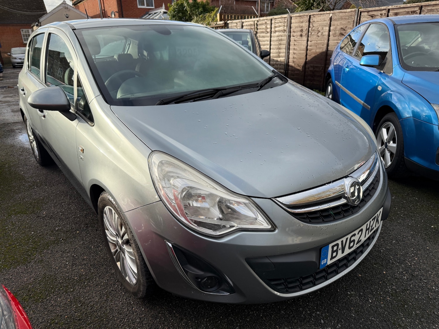 Used Vauxhall Corsa 2012 for sale - 77162439: Photo 2