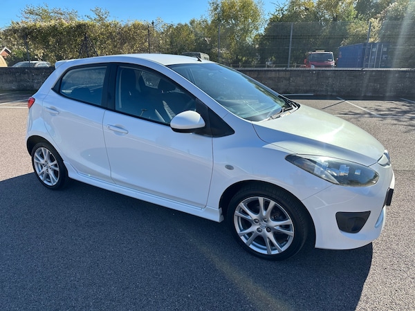 Used Mazda Mazda2 2010 for sale - 76211958: Photo 4