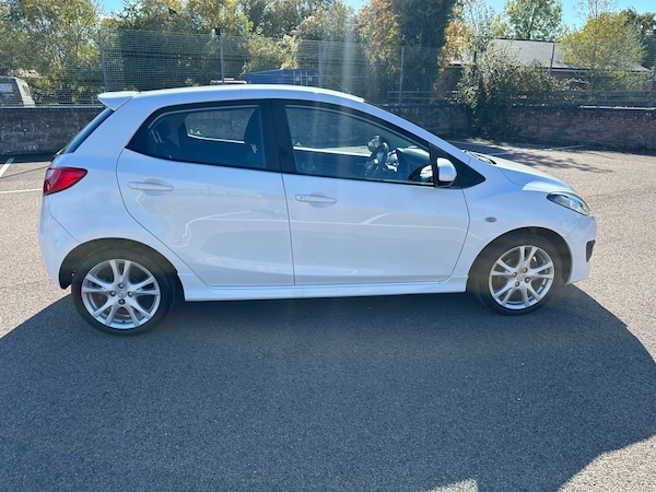 Used Mazda Mazda2 2010 for sale - 76211958: Photo 5