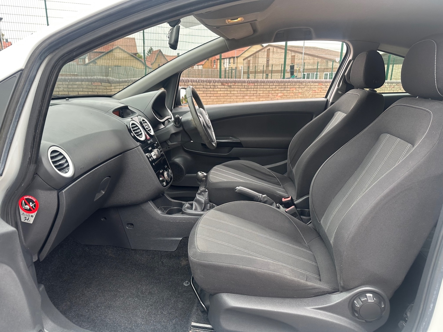 Used Vauxhall Corsa 2013 for sale - 76212121: Photo 10