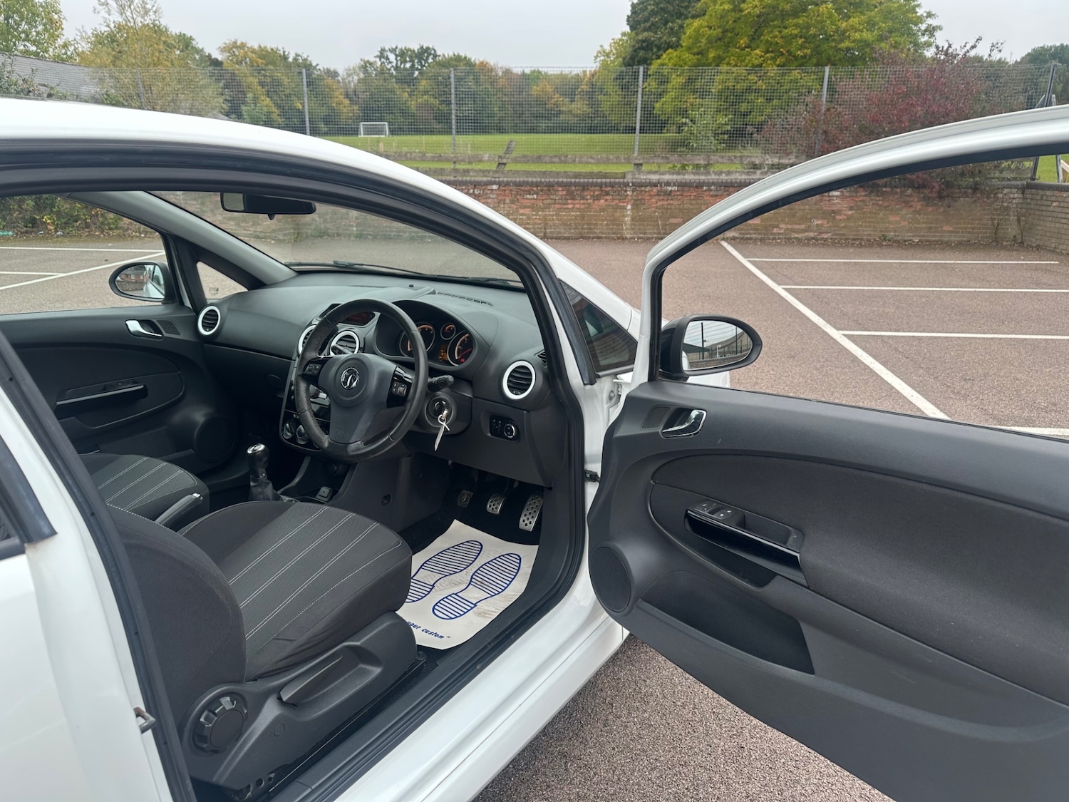 Used Vauxhall Corsa 2013 for sale - 76212121: Photo 14