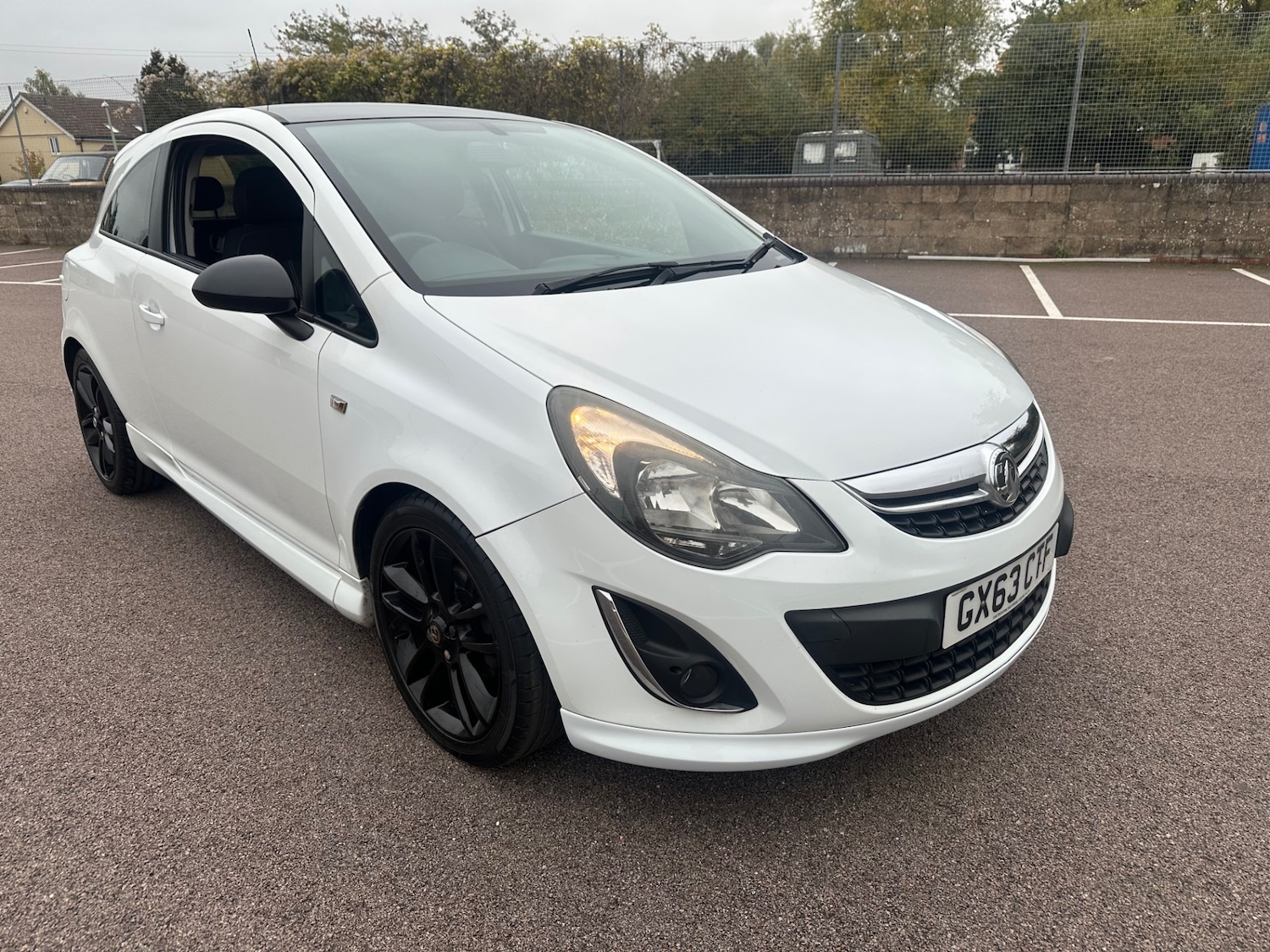 Used Vauxhall Corsa 2013 for sale - 76212121: Photo 2
