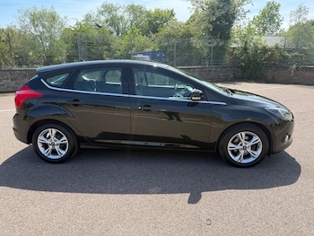 Used Ford Focus 2011 for sale - 78533397: Photo