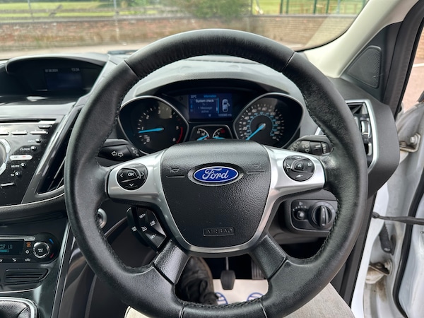 Used Ford Kuga 2014 for sale - 75561852: Photo 17