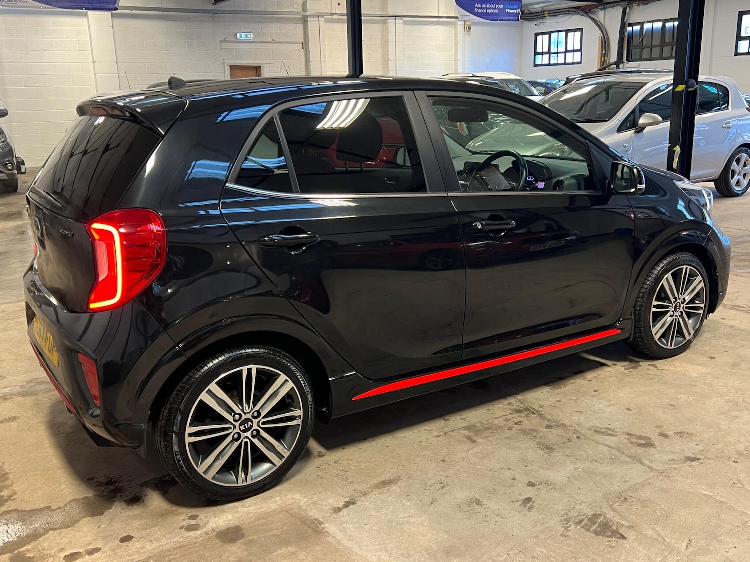 Used Kia Picanto 2017 for sale - 77190425: Photo 9