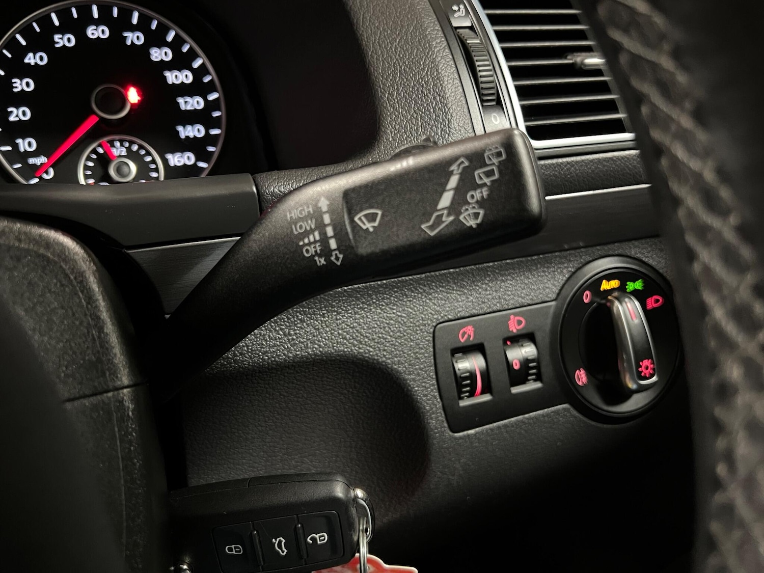 Used Volkswagen Touran 2013 for sale - 77025993: Photo 21