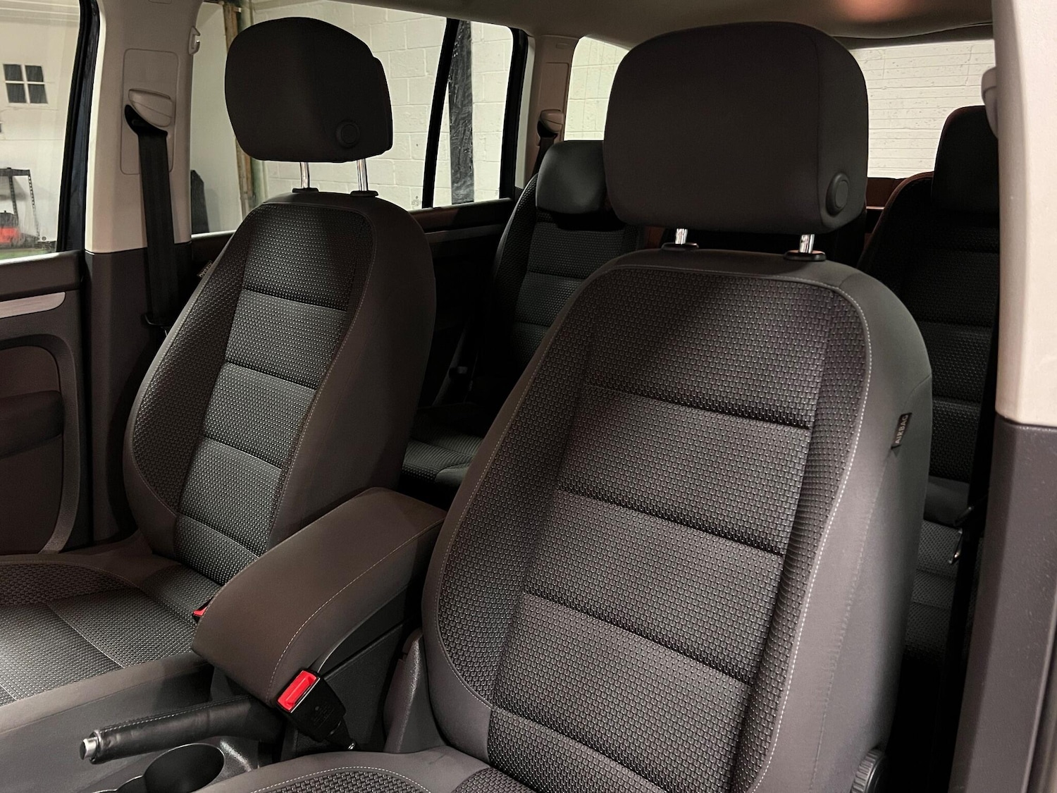 Used Volkswagen Touran 2013 for sale - 77025993: Photo 43