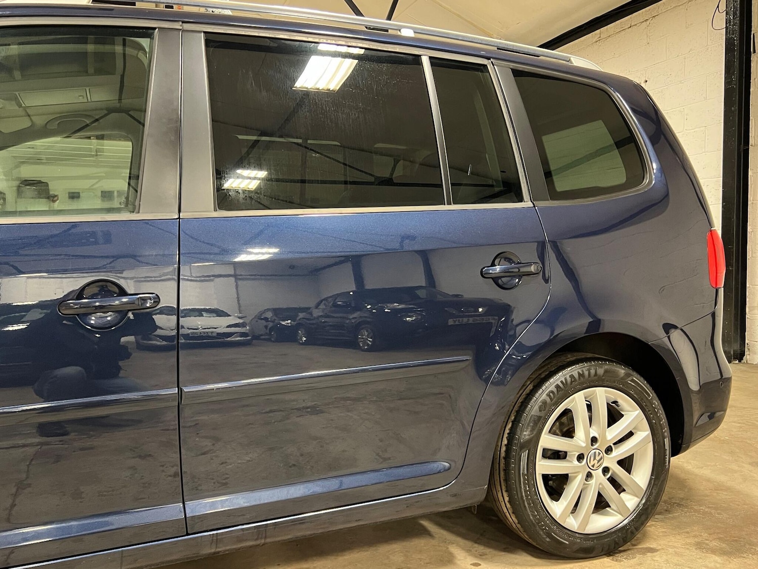 Used Volkswagen Touran 2013 for sale - 77025993: Photo 47