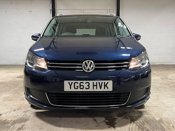Used Volkswagen Touran 2013 for sale - 77025993: Photo