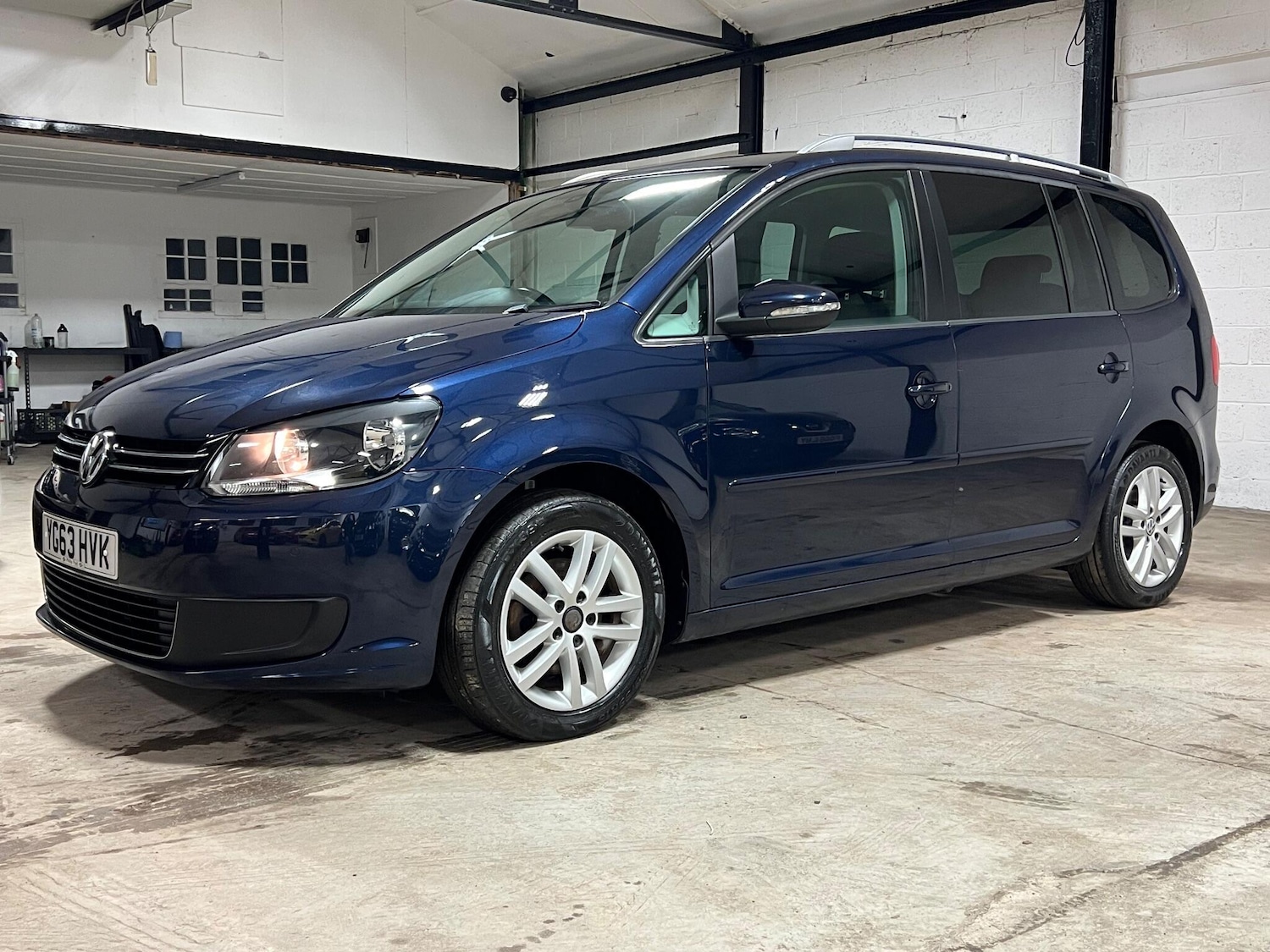 Used Volkswagen Touran 2013 for sale - 77025993: Photo 5