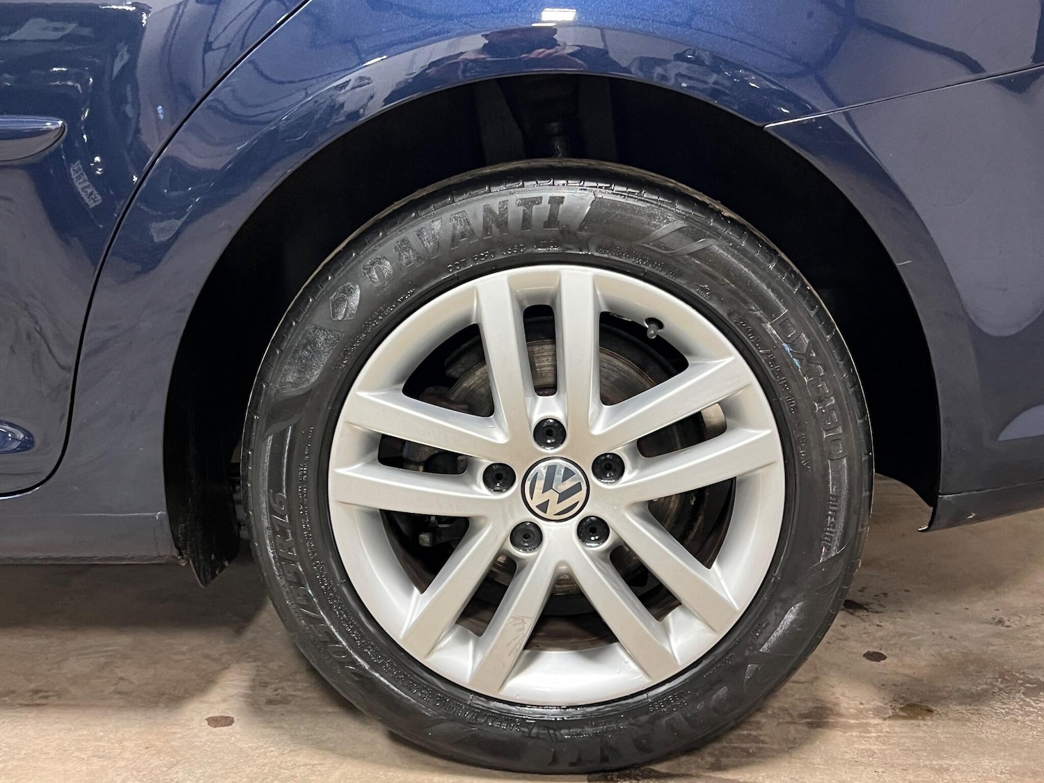 Used Volkswagen Touran 2013 for sale - 77025993: Photo 52