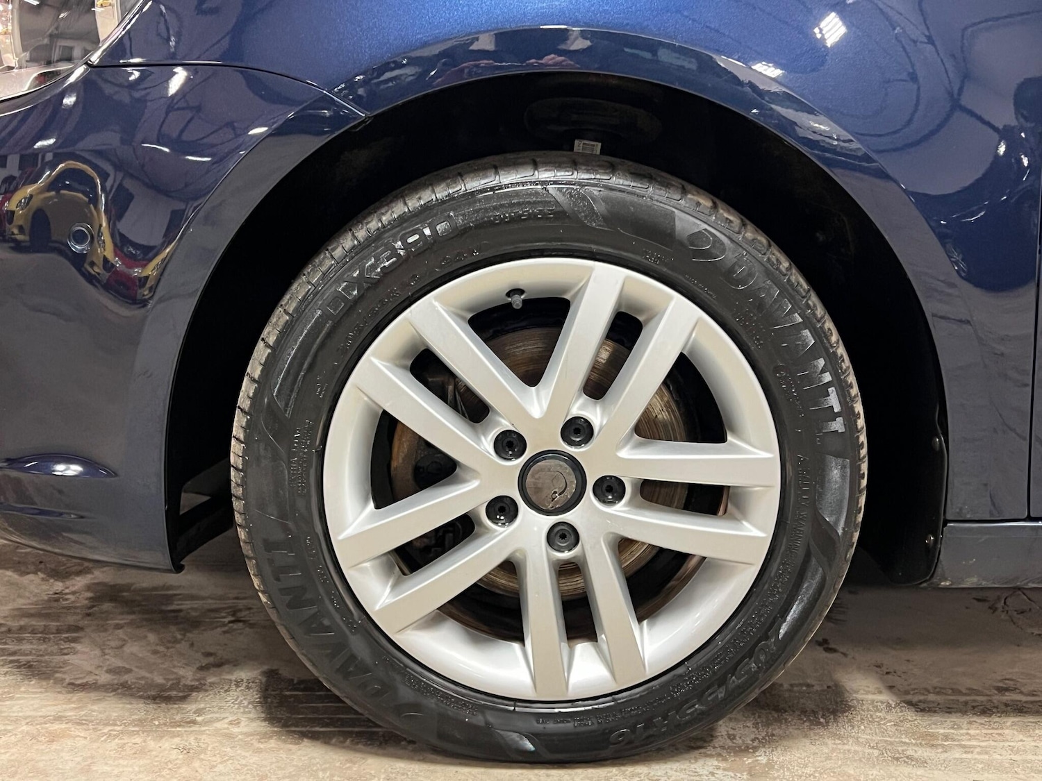 Used Volkswagen Touran 2013 for sale - 77025993: Photo 53