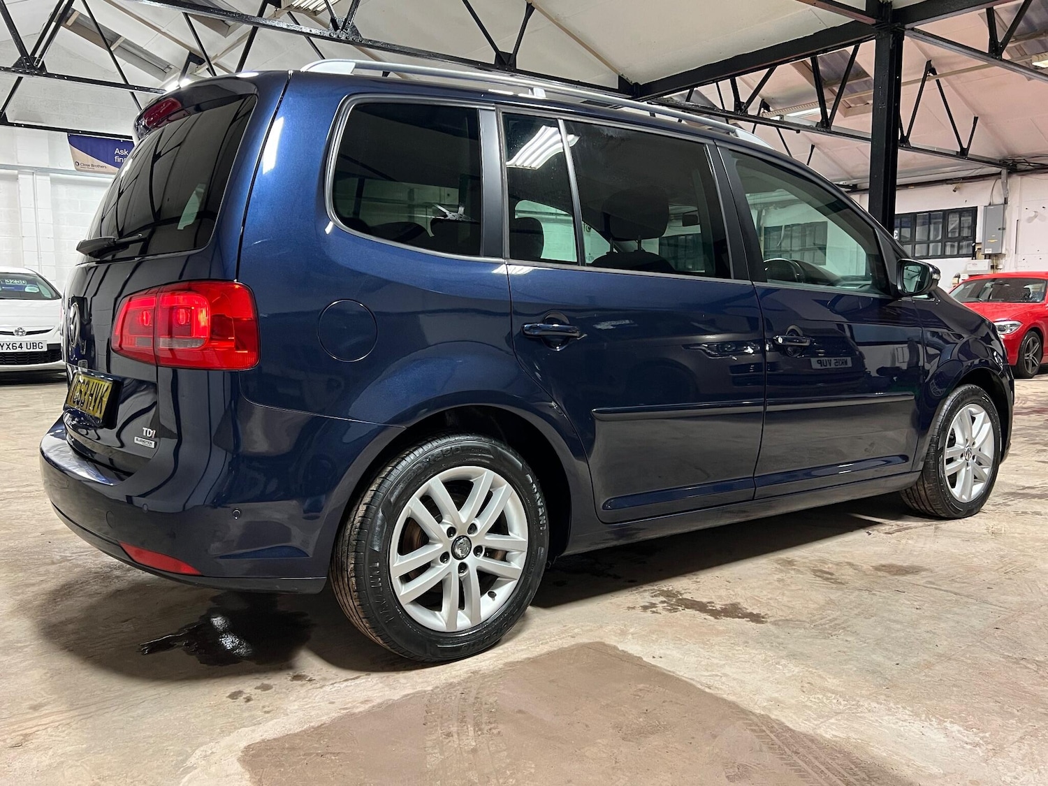 Used Volkswagen Touran 2013 for sale - 77025993: Photo 8