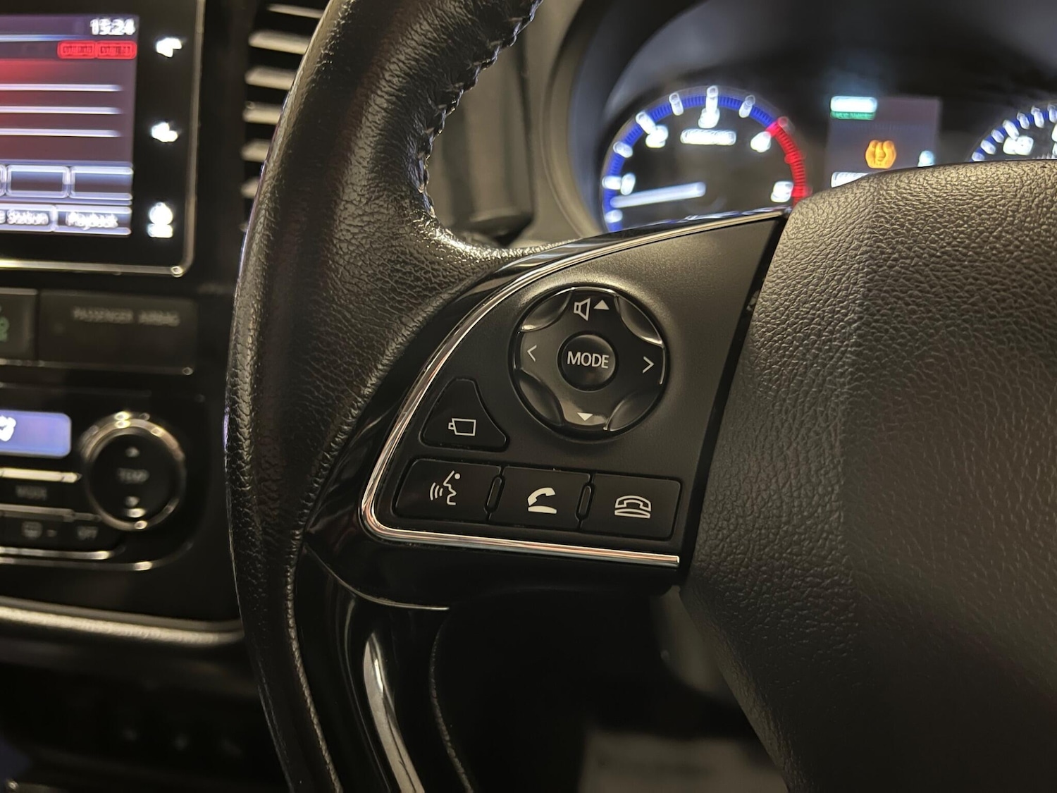 Used Mitsubishi Outlander 2018 for sale - 77411012: Photo 15