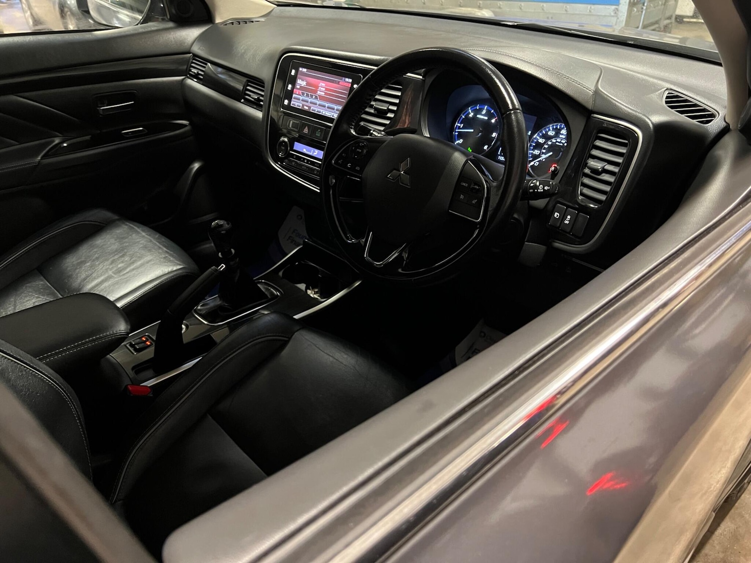 Used Mitsubishi Outlander 2018 for sale - 77411012: Photo 33