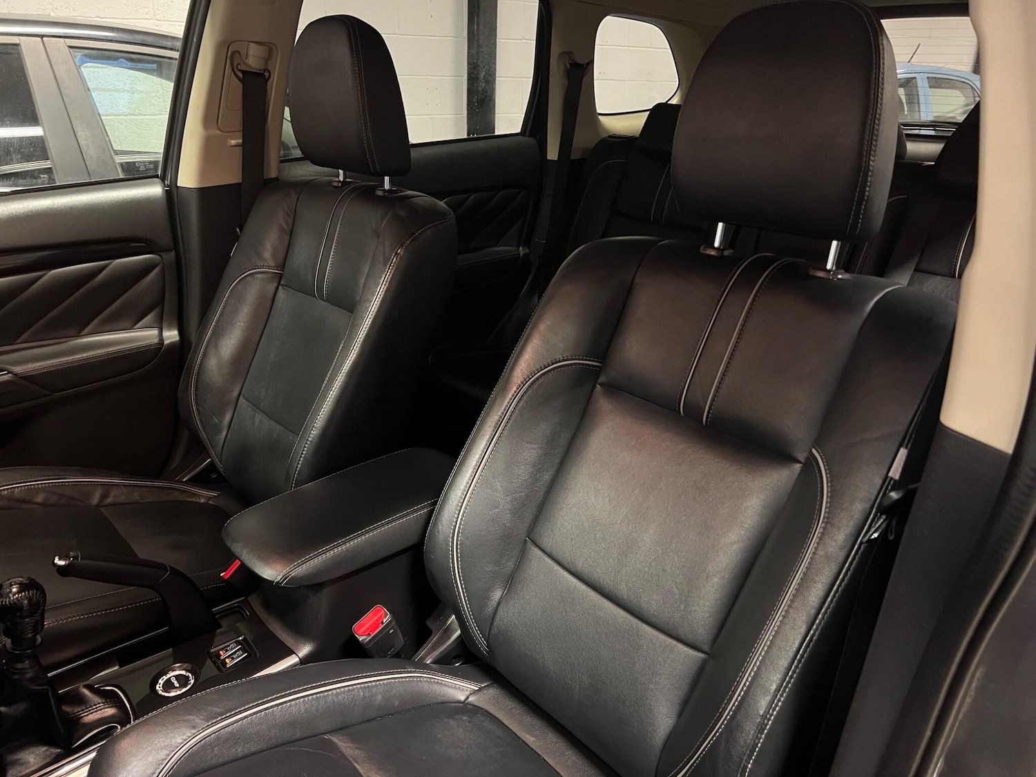 Used Mitsubishi Outlander 2018 for sale - 77411012: Photo 41