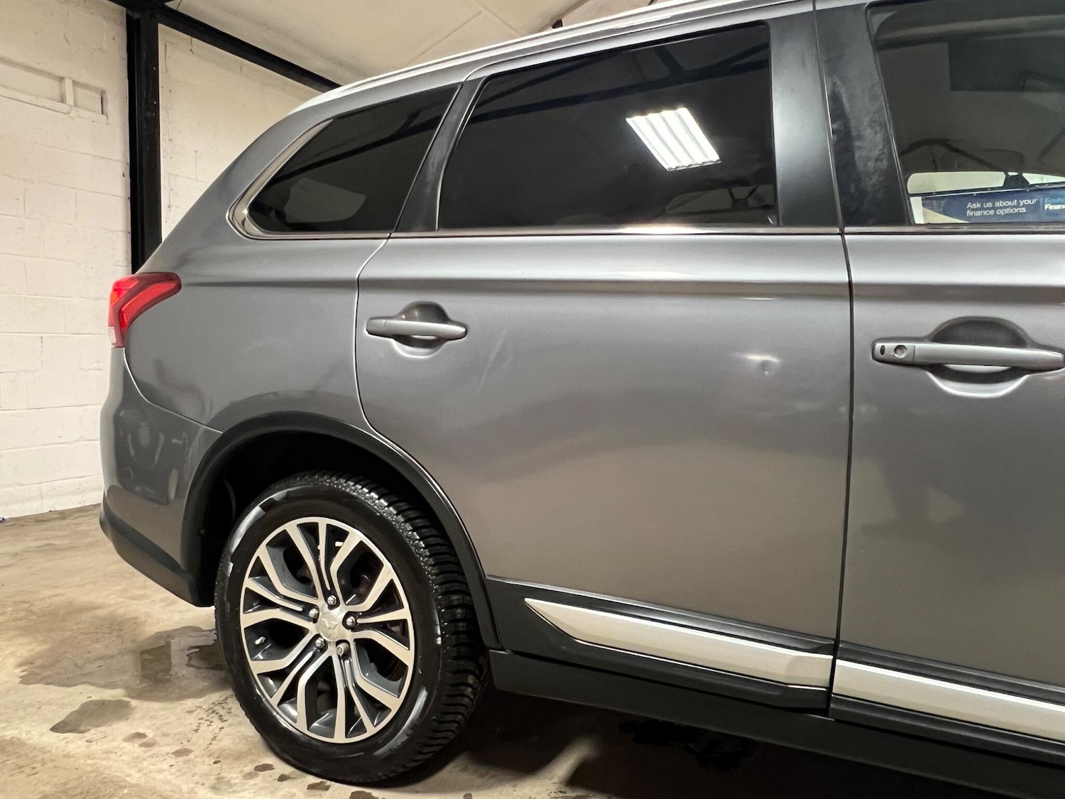 Used Mitsubishi Outlander 2018 for sale - 77411012: Photo 46