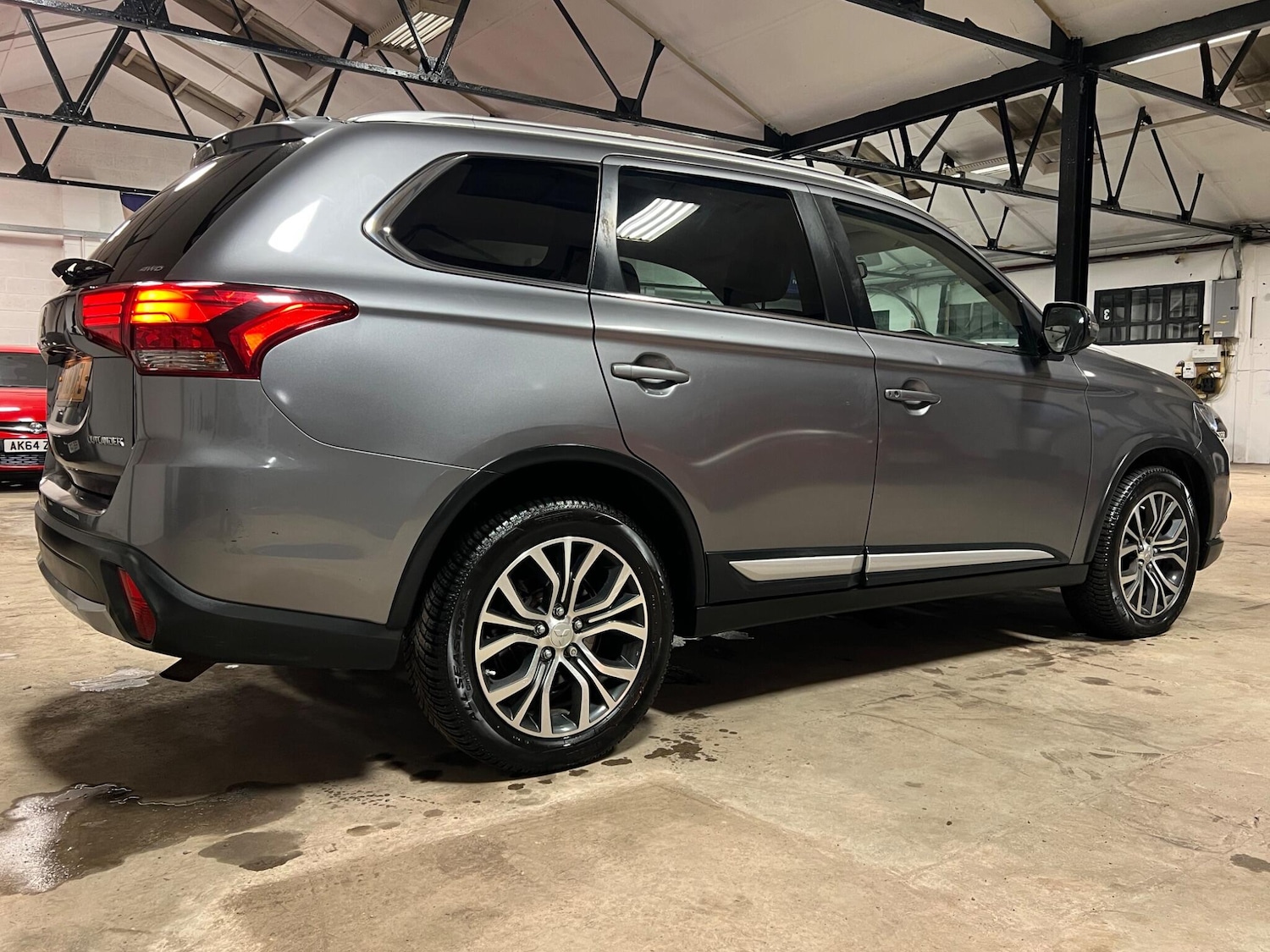 Used Mitsubishi Outlander 2018 for sale - 77411012: Photo 8