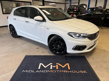 2017 (67) - 1.4 Lounge 5dr