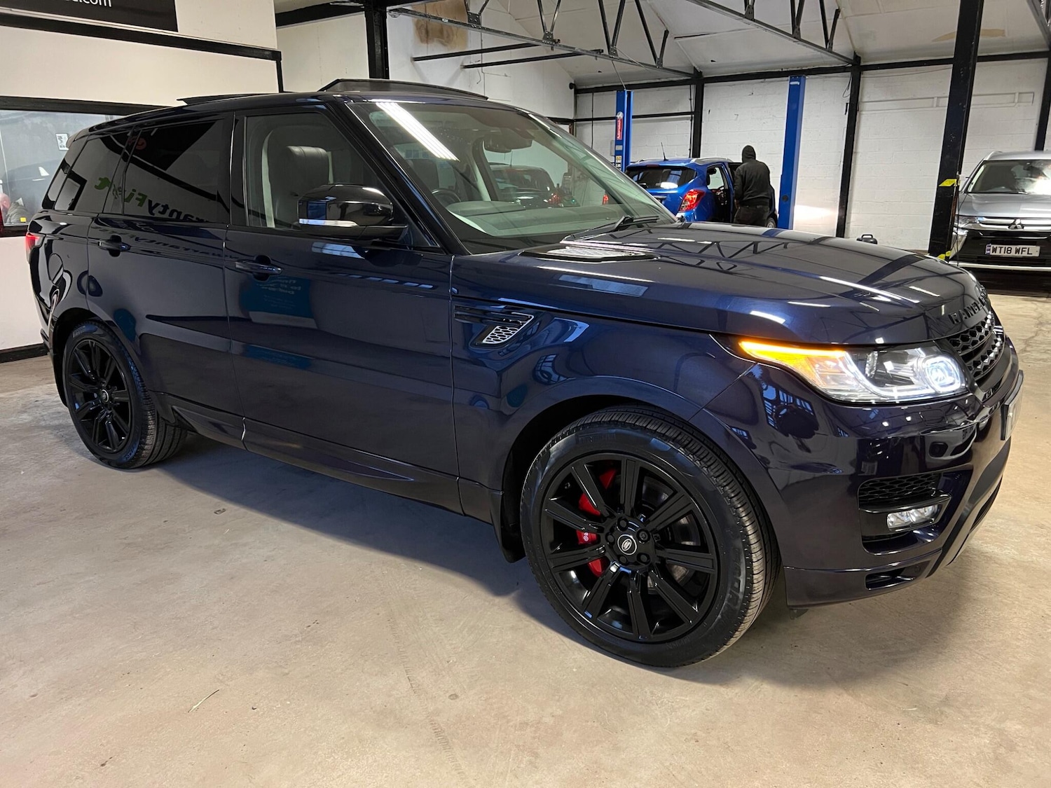 Used Land Rover Range Rover Sport 2014 for sale - 77496811: Photo 4