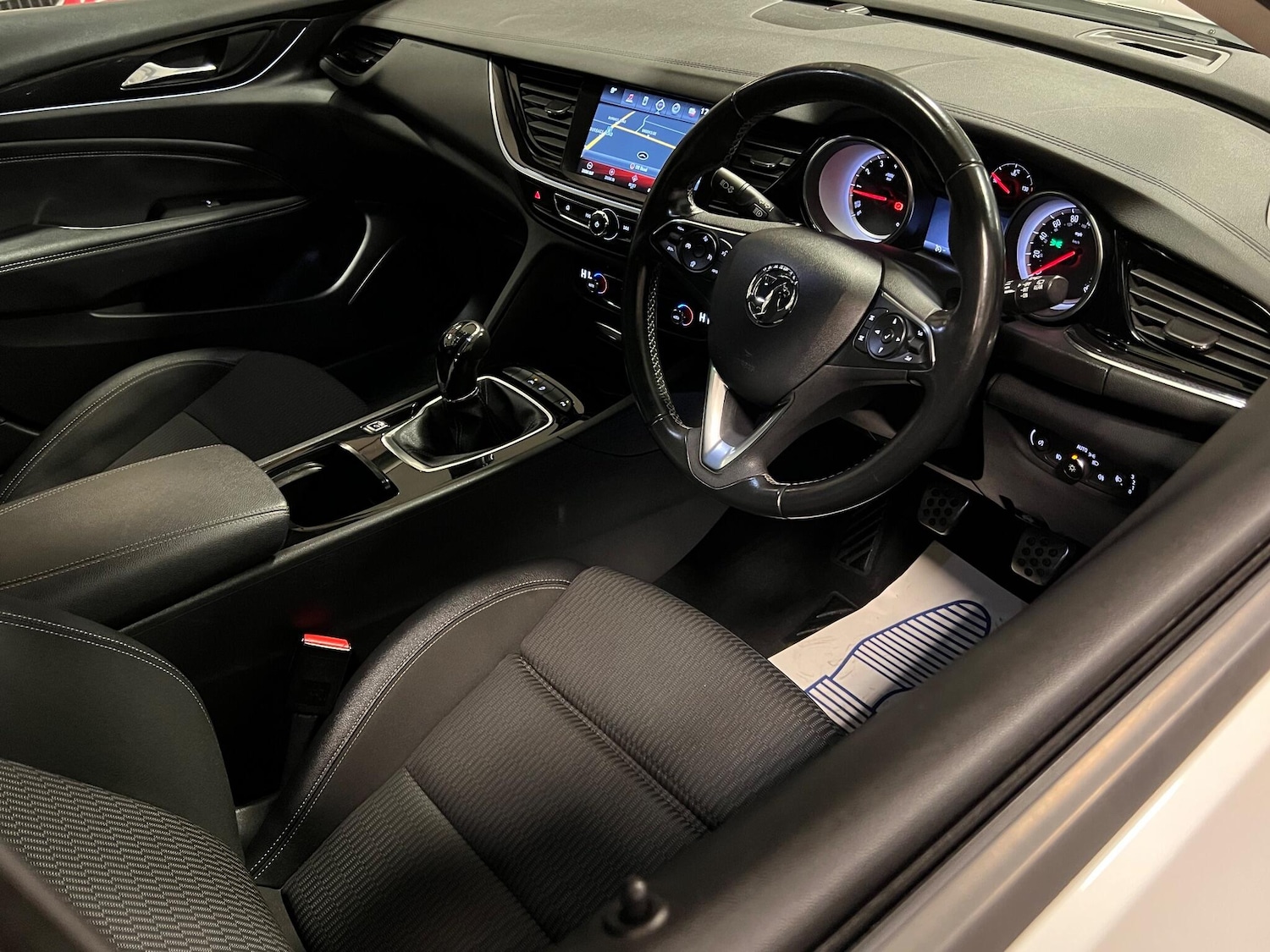 Used Vauxhall Insignia 2019 for sale - 77025996: Photo 34