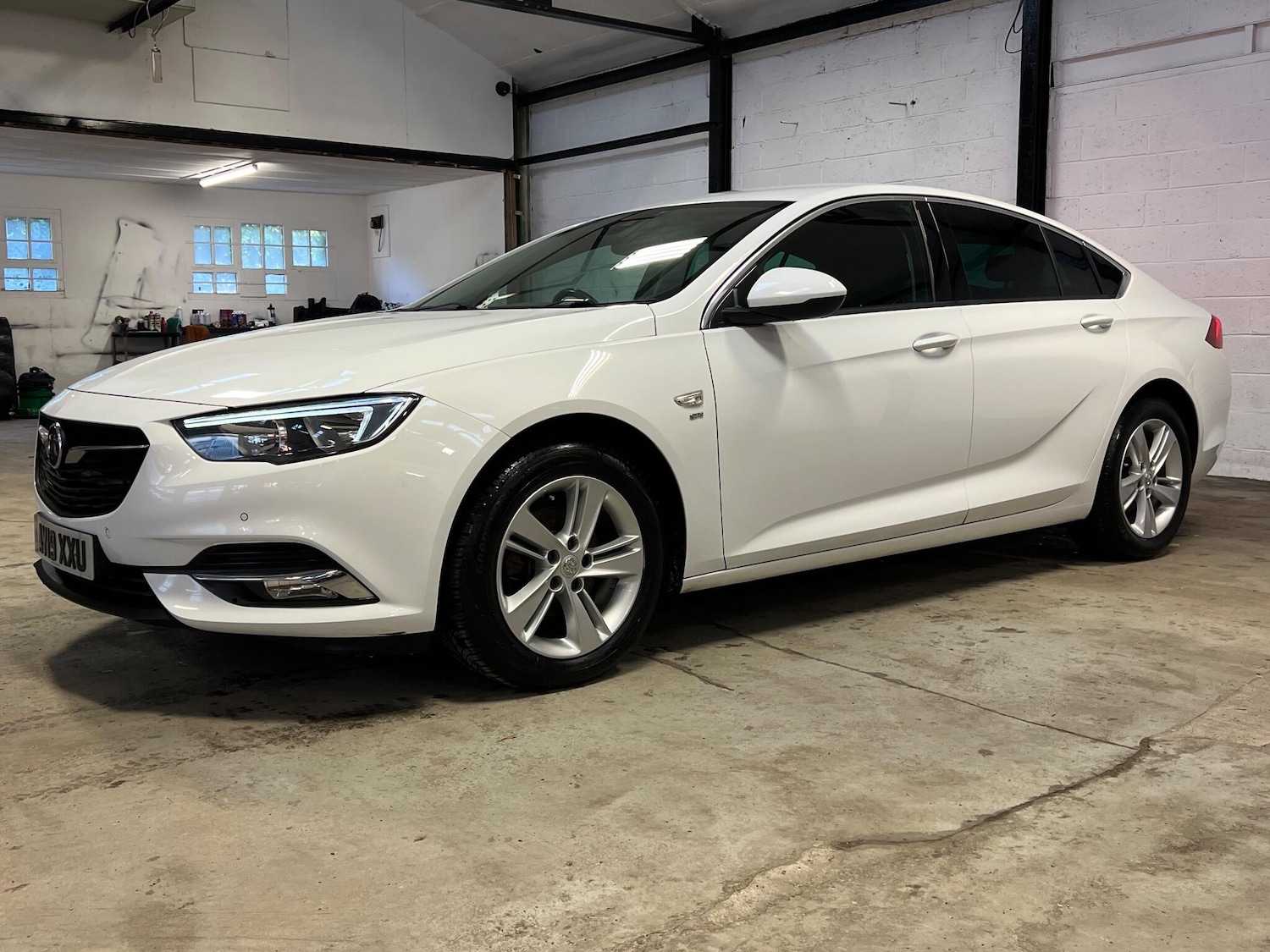 Used Vauxhall Insignia 2019 for sale - 77025996: Photo 5