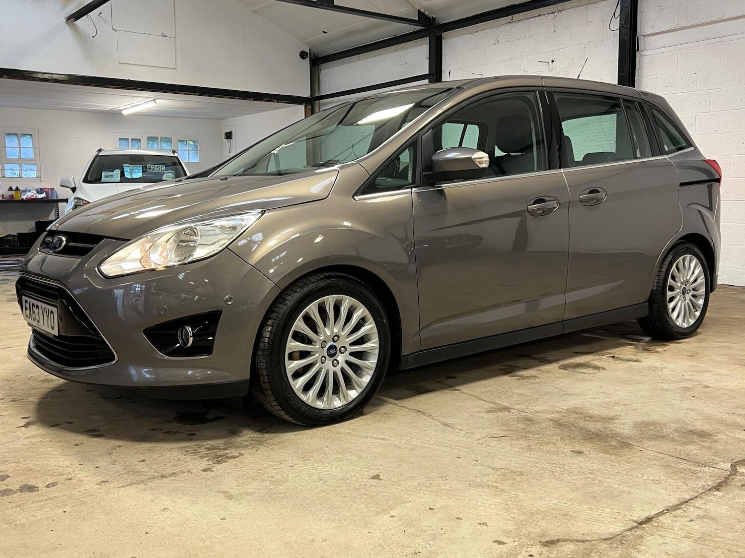 Used Ford Grand C-Max 2013 for sale - 77025992: Photo 5