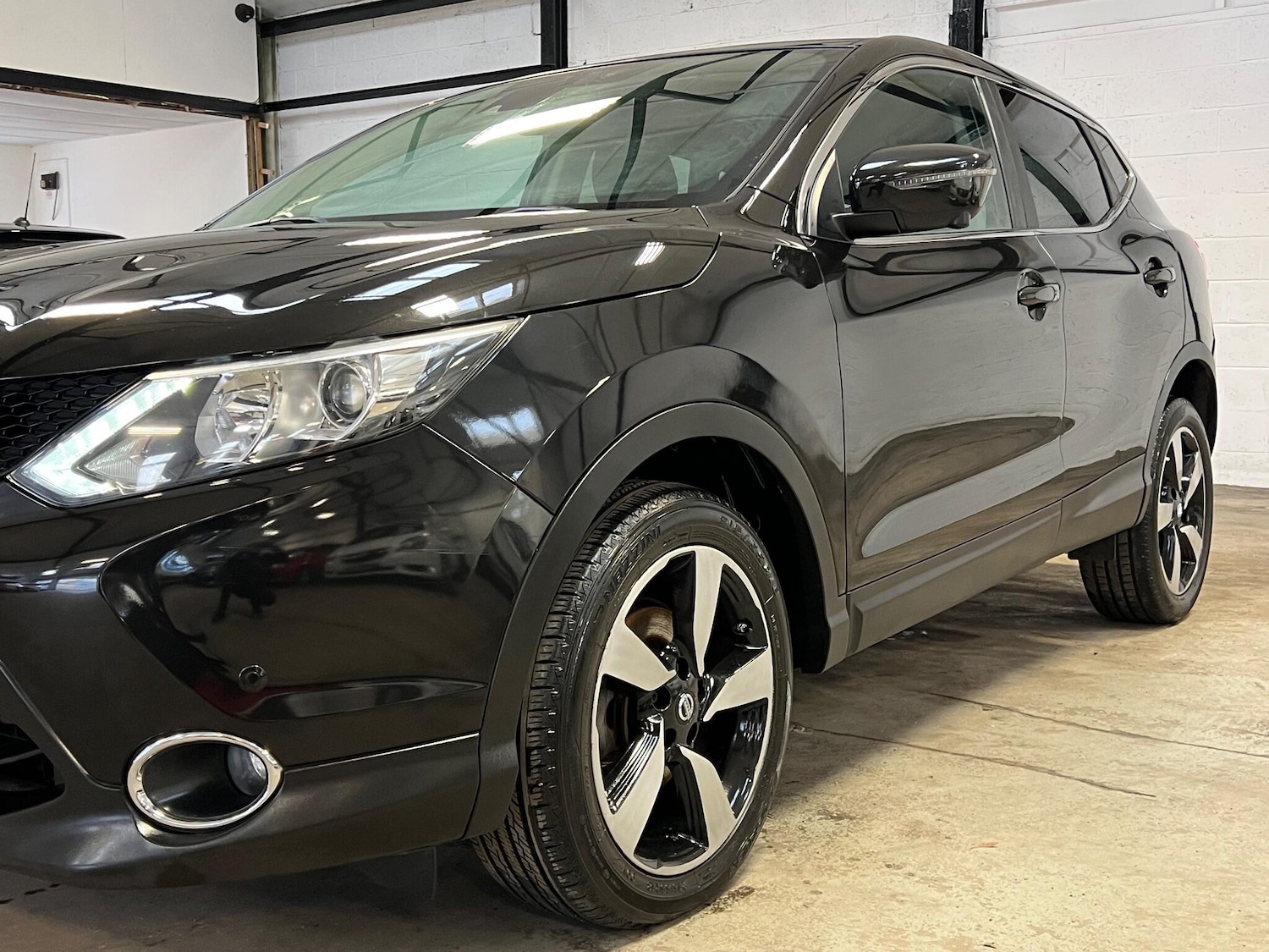 Used Nissan Qashqai 2015 for sale - 77040392: Photo 10
