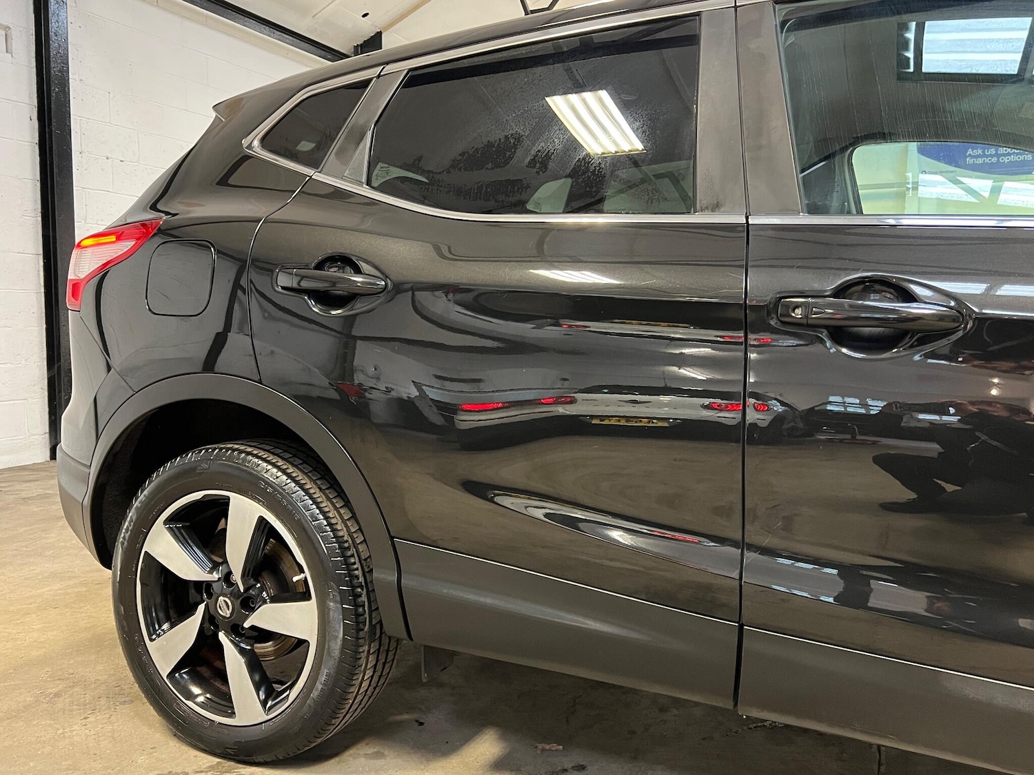 Used Nissan Qashqai 2015 for sale - 77040392: Photo 13