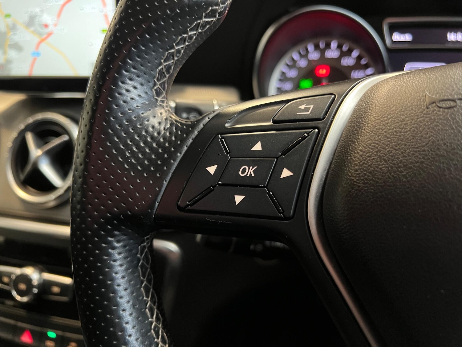 Used Mercedes-Benz CLA 2013 for sale - 78020127: Photo 15