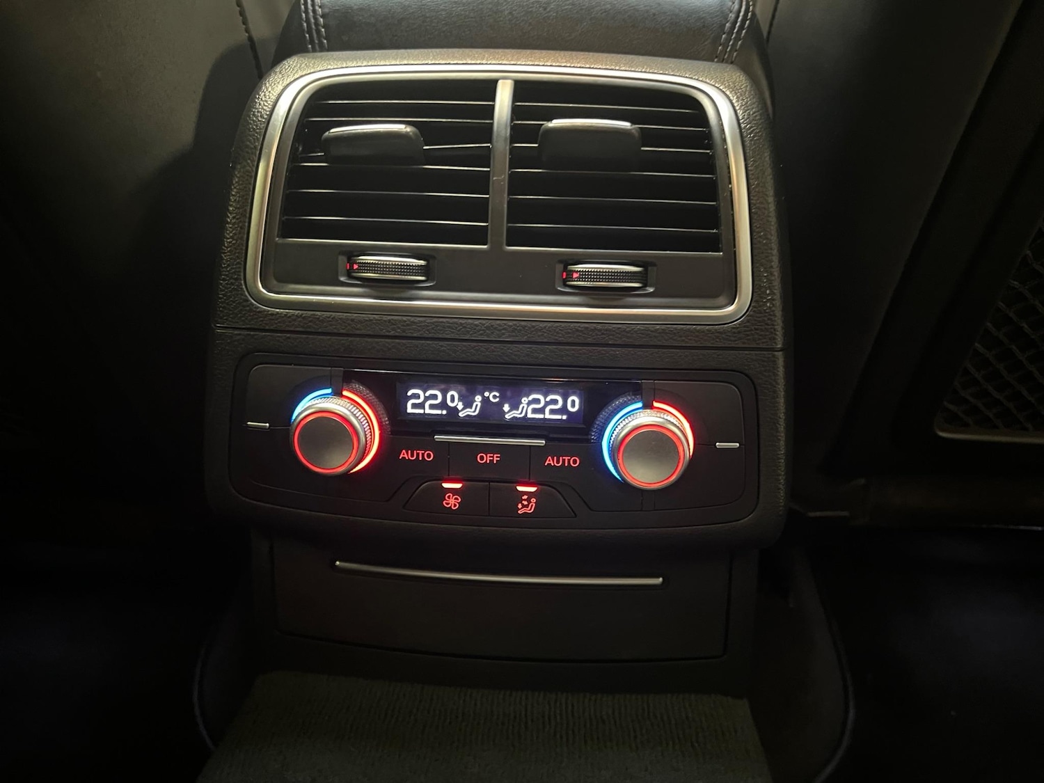 Used Audi A6 Allroad 2015 for sale - 77290798: Photo 31