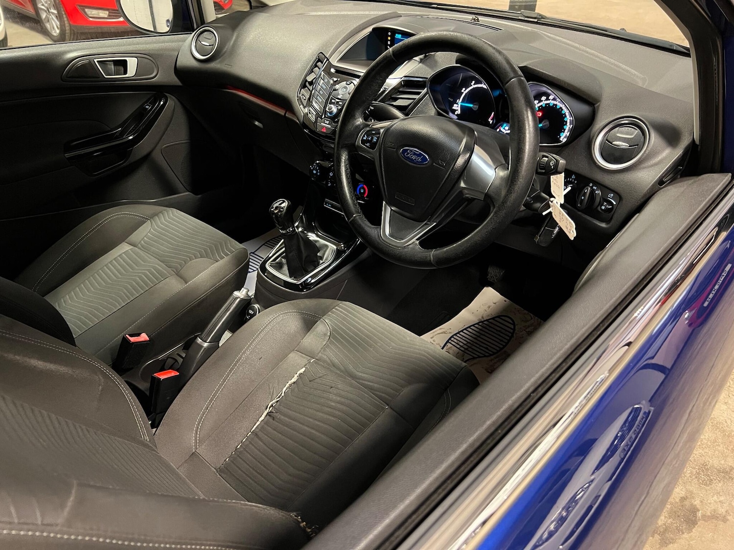 Used Ford Fiesta 2015 for sale - 77025973: Photo 31