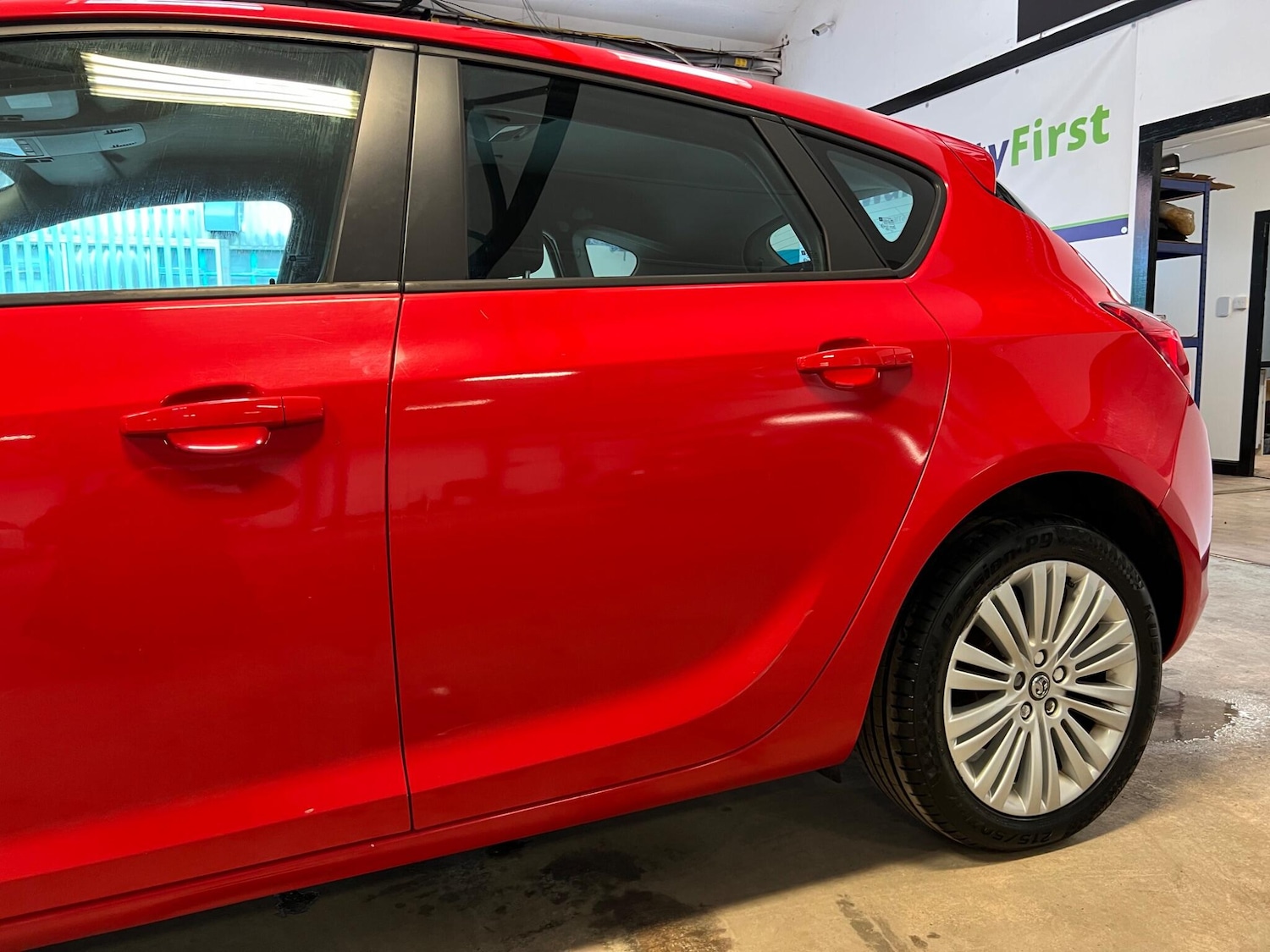 Used Vauxhall Astra for sale - 77705354: Photo 12