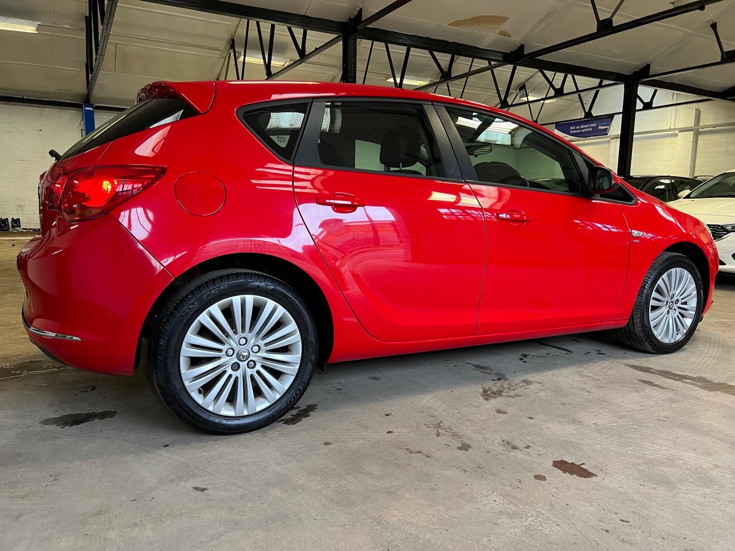 Used Vauxhall Astra for sale - 77705354: Photo 8